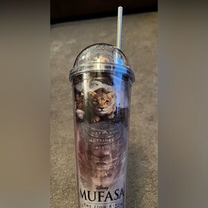 Disney ‘Mufasa: The Lion King’ Dome Globe Lid Plastic Tumbler